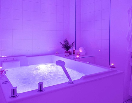 Escapade 100% détente avec spa, balnéothérapie privée, et 2 soins autonomes à Rodez-Aveyron - 3* - 1