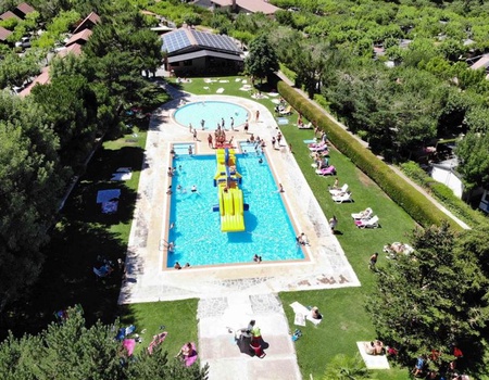 Camping Prades Park, 4* - 5