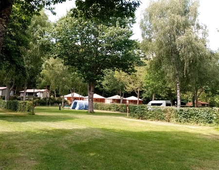 Camping la Vallée de Poupet, 3* - 4