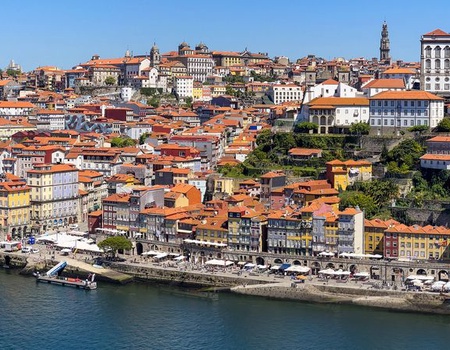 Croisière famille - De Porto vers l'Espagne, la vallée du Douro et Salamanque - Porto , Portugal - Image 2