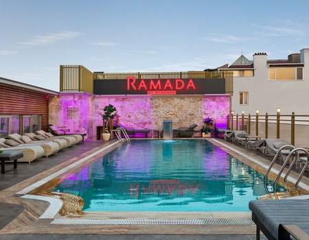 Hotel Ramada By Wyndham Istanbul Pera 4* - 3
