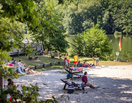 Flower Camping et Base de Loisirs de Rouffiac, 3* - 4