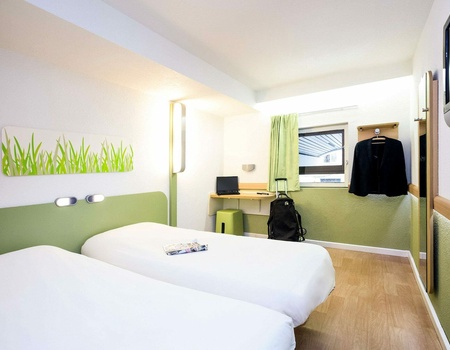 Ibis Budget Marseille Vieux Port  2* : Hôtel + Train - Marseille, Côte d'Azur - Image 4