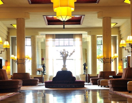 Gourmandise et détente en chambre supérieure dans un hotel 4* - 4* - 5