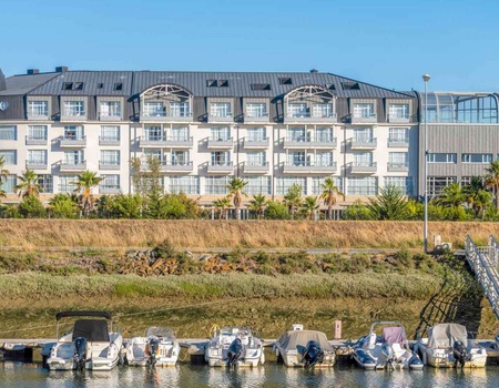 Escapade en bord de mer, accès spa et piscine au Pouliguen - 4*