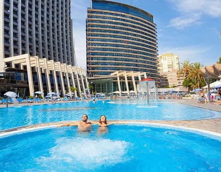 Séjour dans un gratte-ciel avec vue sur la mer, dîner et Spa à Benidorm - 4* - 3