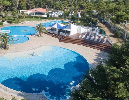 Camping Villaggio Baia Domizia, 4* - 4