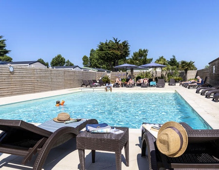 Camping Romanée Le Campiotel des Dunes  4* - Maeva-On aime - France, Atlantique Nord, Charente-Maritime - Ars en Ré - Image 1