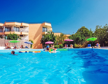 Hôtel Alkionis 3* - 4