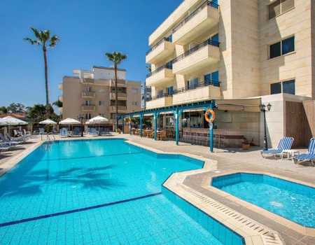 Hôtel Kapetanios Limassol 3*