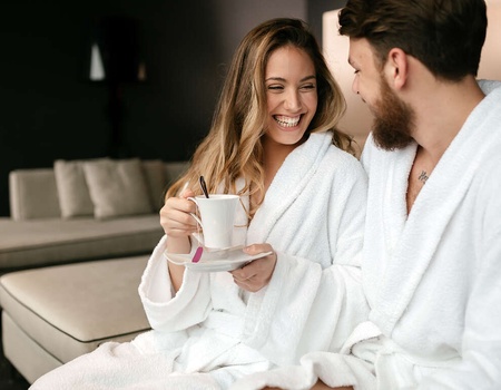 Séjour détente, bouteille de vin et petit déjeuner - 4* - 1