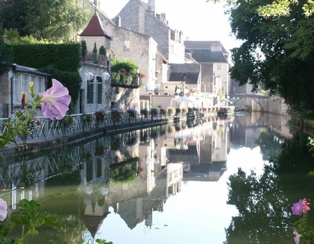 Croisière au coeur de la Bourgogne et de la vallée du Doubs, entre Grands Crus et cités remarquables (formule port/port) - Besançon, Nord & Est - Image 3