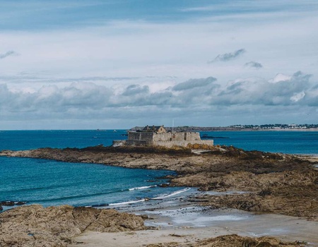 Escapade bien-être à Saint Malo, avec accès au spa et petit-déjeuner - 4* - Ille et Vilaine - Saint Malo, Bretagne - Image 1