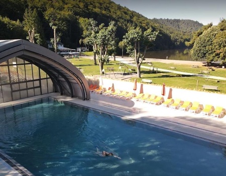 Camping Domaine du Lac Chambon 3* - 4