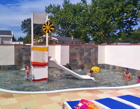 Camping Le Roussillon, 4* - 2