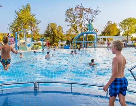 Camping Vestar, 4* - 5