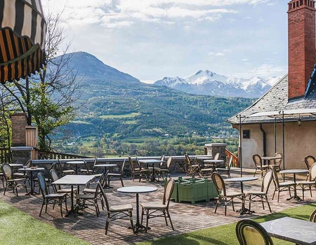 Séjour ressourçant avec dîner et spa, sauna et hammam face aux Alpes du Sud - 4*
