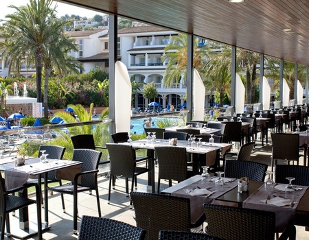 Forfait BEACH CLUB FONT DE SA CALA 4* - 2
