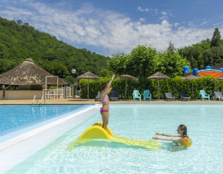 Camping Sea Green Château du Gibanel, 4* - 5
