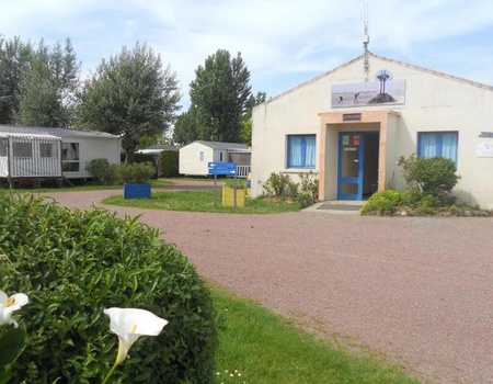 Camping de la Rive, 3* - 5
