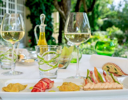 Séjour clés en main avec dîner, massage et accès au spa à deux pas d'Avignon - 5*