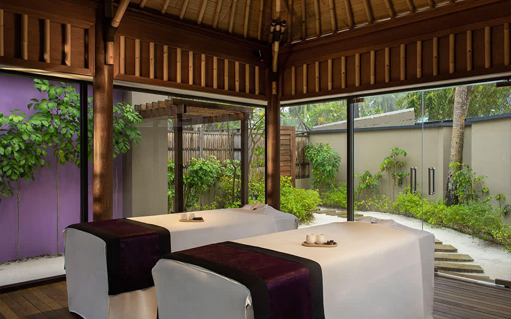 Dhawa Ihuru ***** - 3