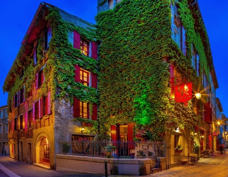 Escale de rêve dans une suite luxueuse au coeur de la ville de Castres - 4* - Image 1