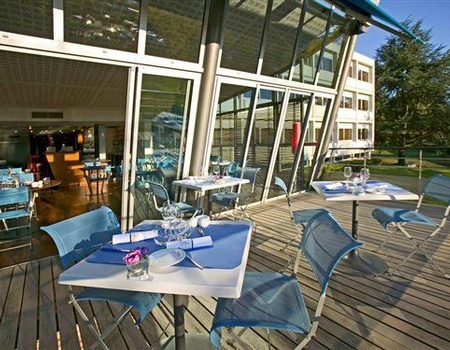 Mercure Lyon Charbonnieres 4* : Hôtel + Train - Lyon, Sud Est - Image 2