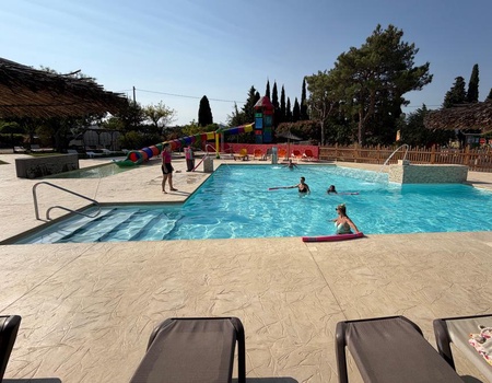 Camping La Garenne, 3* - Pyréenées-orientales - Néfiach, Languedoc Roussillon - Image 2