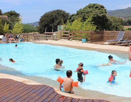 Camping Le Colomba 4*