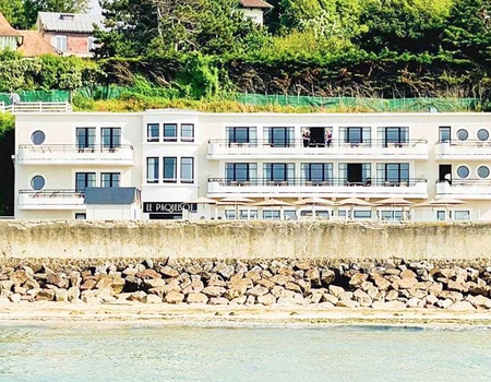 Séjour romantique avec champagne et séance de flottaison sur la côte normande - 4* - Image 2