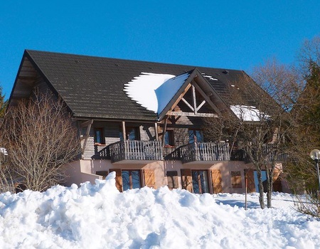 Résidence Le Bois de la Reine 3* - Puy de Dôme - Superbesse, Auvergne - Image 1