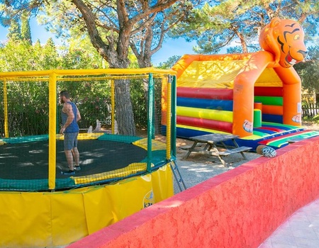 Camping La Garenne, 3* - 5