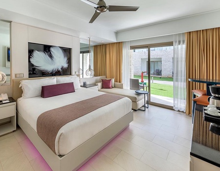 Royalton Chic Punta Cana 5*, An Autograph Collection All-Inclusive Resort & Casino - Adult Only - 5