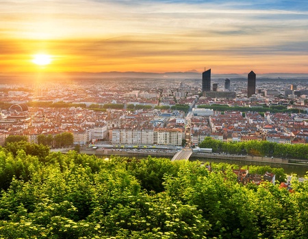 Voyage à Walibi Rhône-Alpes et nuit 3* en suite familiale près de Lyon - 3* - 5