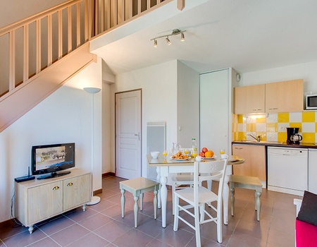 Résidence Vacancéole Le Domaine d'Ensérune 3* - Colombiers, Languedoc Roussillon - Image 2