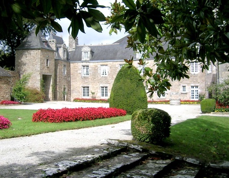 Escapade dans un manoir avec plateau de fruits de mer à 2,5kms de la plage de Kerleven - 3* - 4