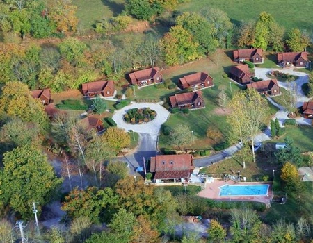 Camping Les Chalets de Thegra, 3* - 4