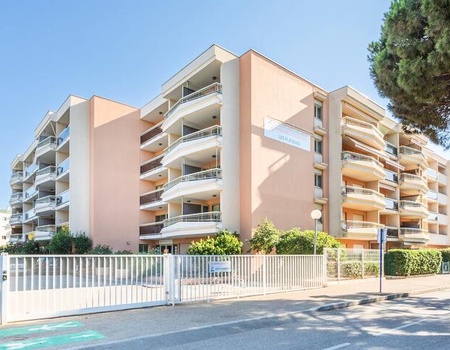 Résidence Pierre & Vacances Les Platanes 3* - Sainte Maxime, Côte d'Azur - Image 5