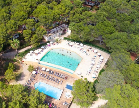 Camping Résidentiel La Pinède, 4* - 1