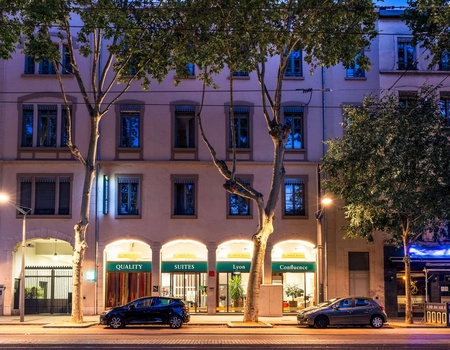 Aparthotel Adagio Lyon Patio Confluence 4* : Logement + Train - Lyon, Sud Est - Image 1