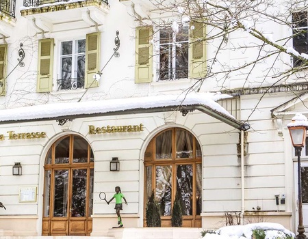 Gourmandise et détente en chambre supérieure dans un hotel 4* - 4* - 3