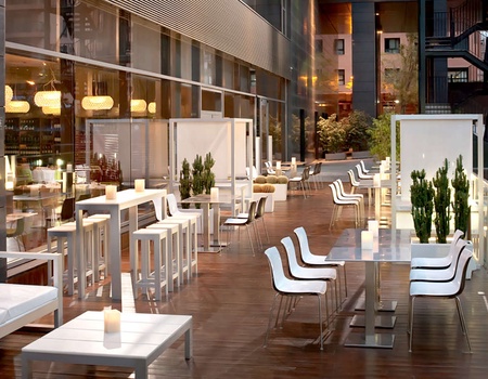 Reposez-vous à Valence dans un hôtel 4* moderne avec piscine et profitez du petit déjeuner inclus - 4* - 4