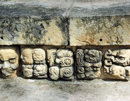 Terre des Mayas
