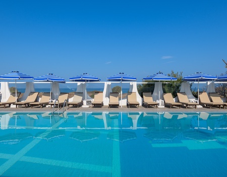 Hôtel Nirvana Beach Hotel 3*