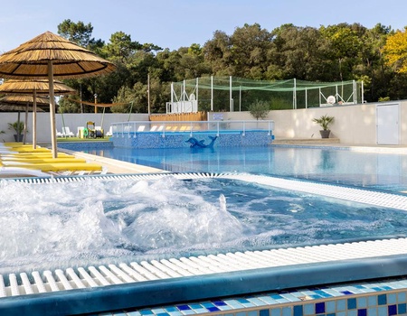 Flower Camping La Davière Plage, 4* - 4