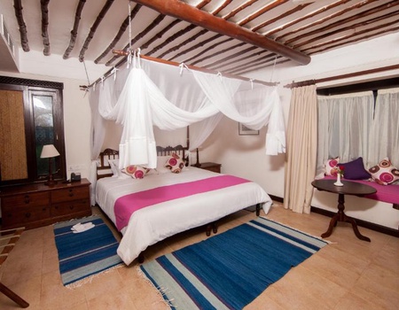 Jacaranda Ocean Indian Beach Resort 4* - 5