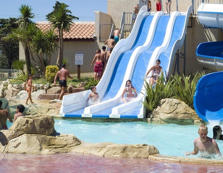 Camping Les Muriers, 4* - 5