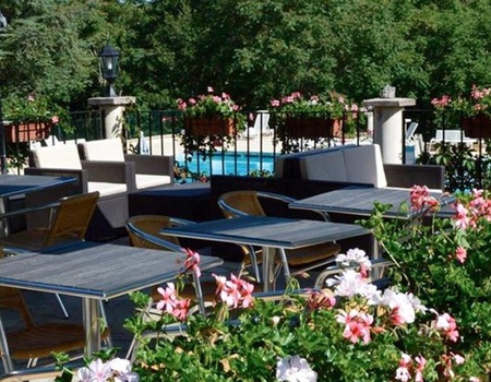 Camping Château de Lacomté, 4* - 5