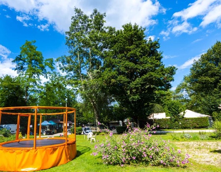 Camping D'auberoche, 3* - 4